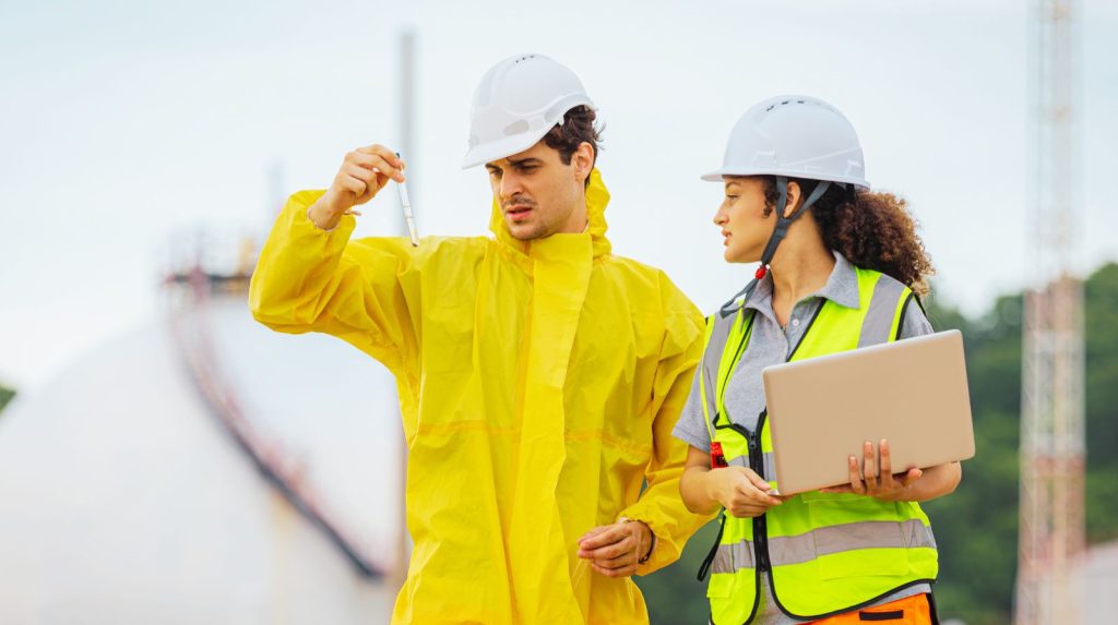 INGENIEROS INGENIEROS QUIMICOS